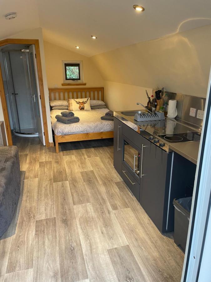 Morvan Pod & Hot Tub ฟอร์ตวิลเลียม ภายนอก รูปภาพ