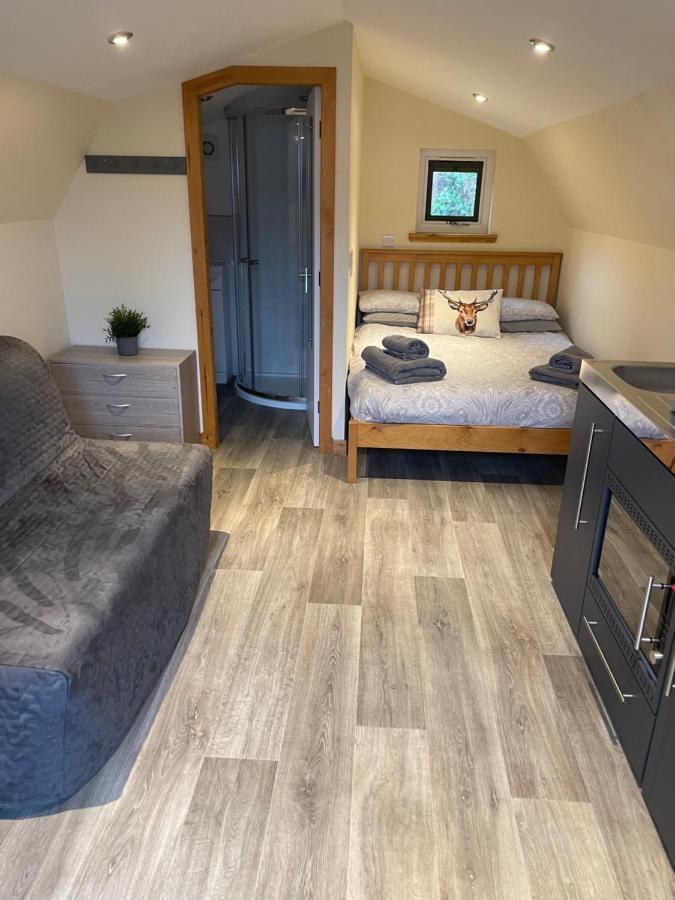 Morvan Pod & Hot Tub ฟอร์ตวิลเลียม ภายนอก รูปภาพ